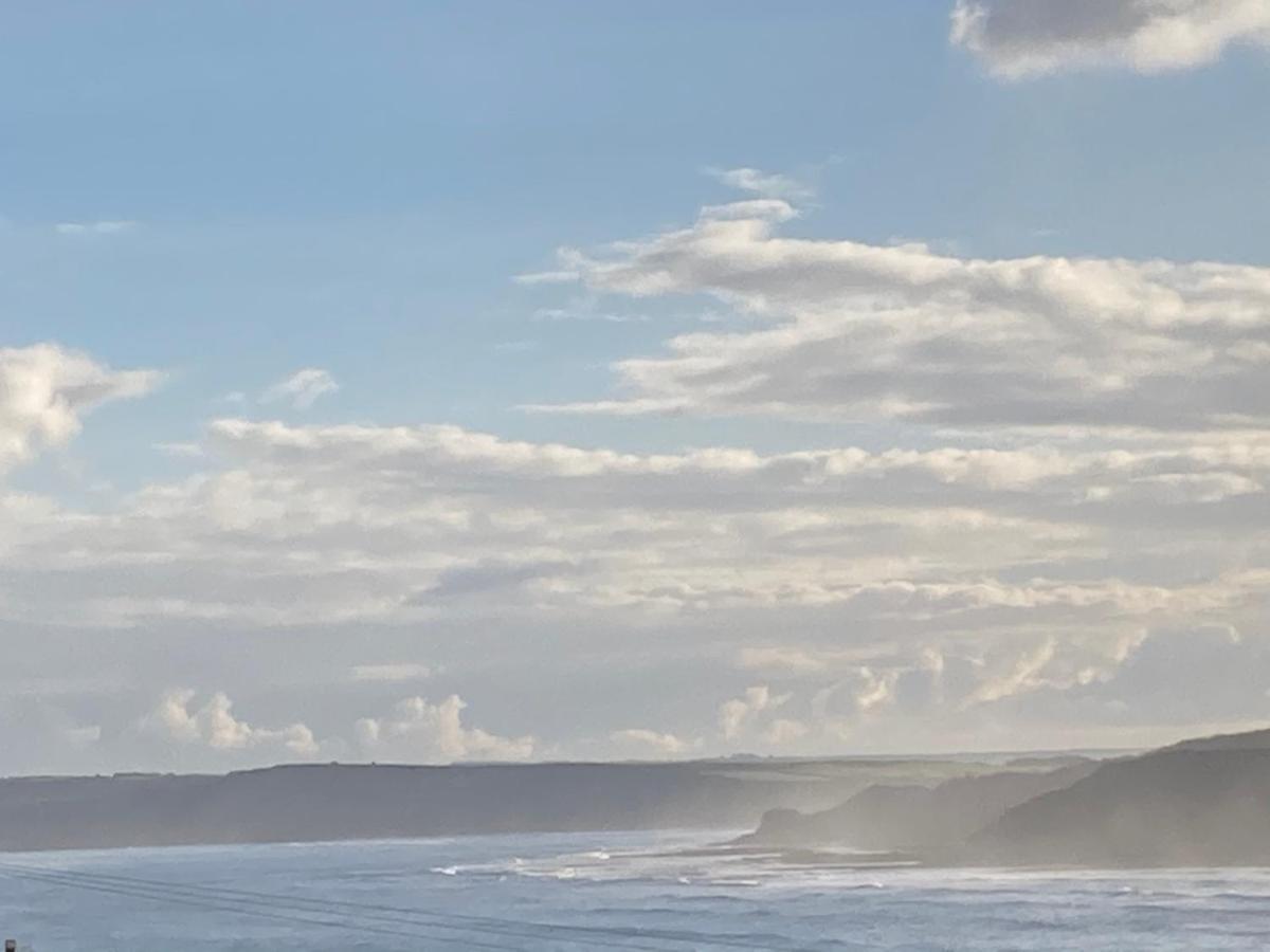 Seascape Scarborough Stunning Seaview Holiday Home Apartment Zewnętrze zdjęcie