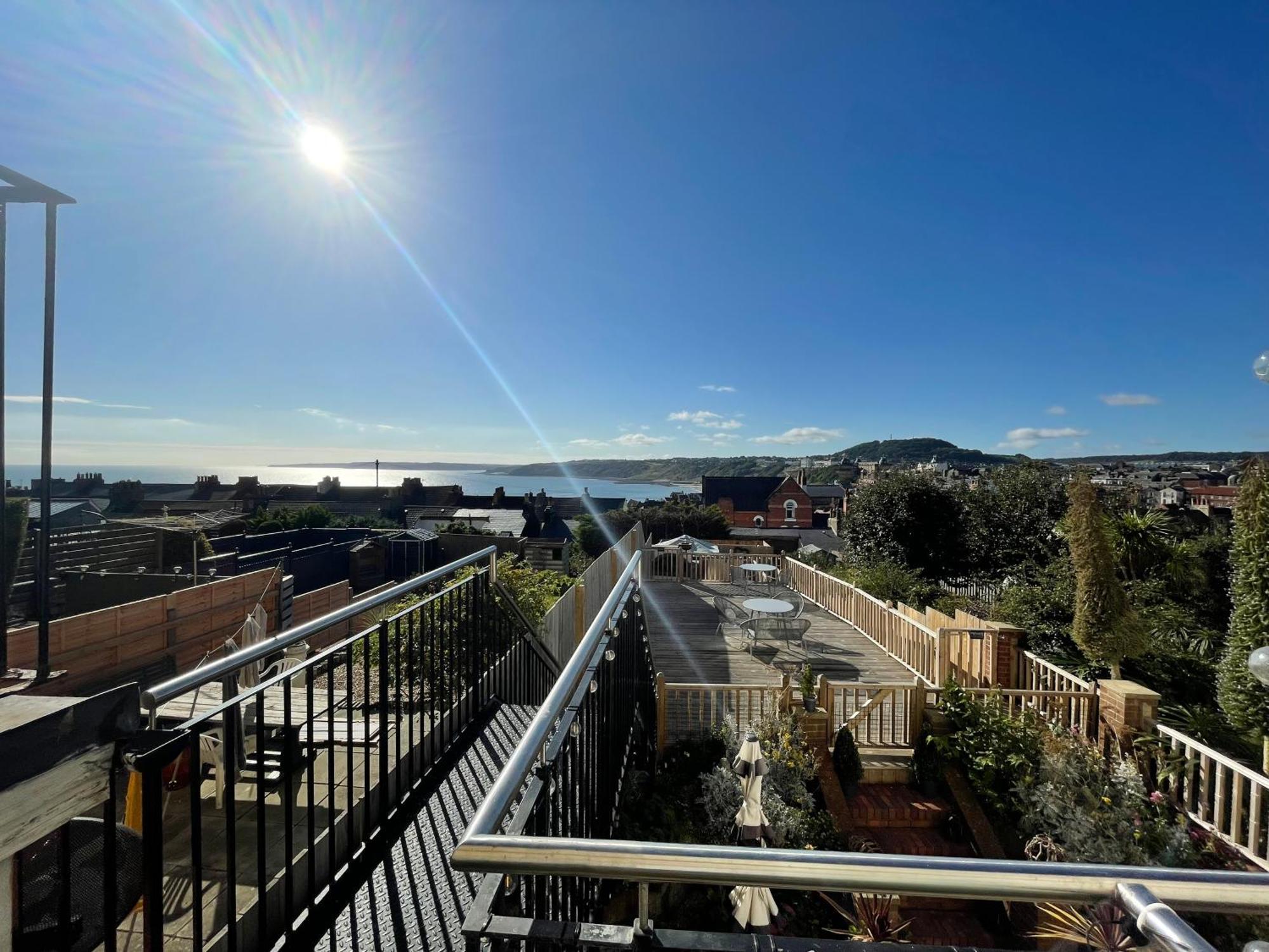 Seascape Scarborough Stunning Seaview Holiday Home Apartment Zewnętrze zdjęcie